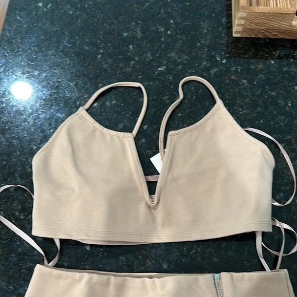 Revolve Two piece set! NEW WITH TAGS - Picture 2 of 2